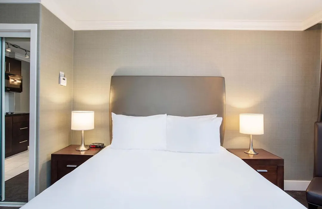 Sandman Hotel & Suites Vancouver Airport-1